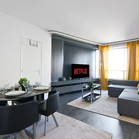 Quartier Tour Eiffel 5 Free Netflix * פריז