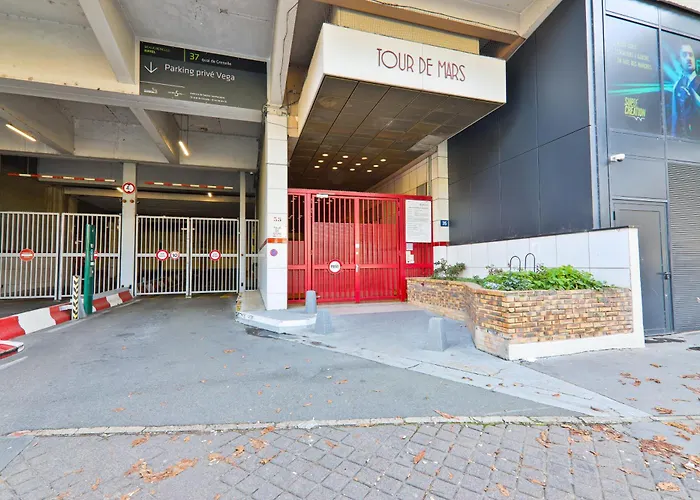 Quartier Tour Eiffel 5 Free Netflix *